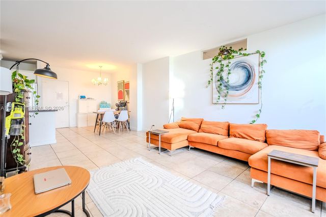 7441 Wayne Ave 2H, Miami Beach, FL 33141