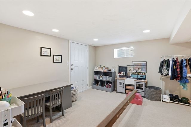 2 Irena Rd, Boston, MA 02124