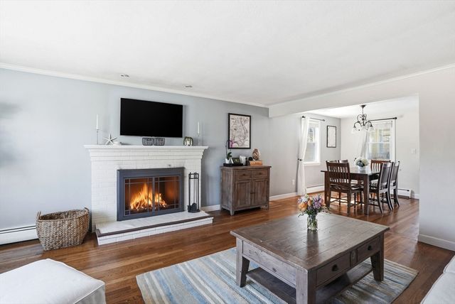 2 Irena Rd, Boston, MA 02124