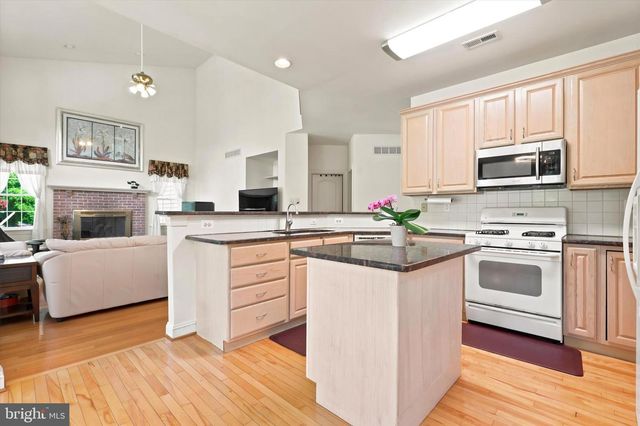 2608 LLOYD LN, Eagleville, PA 19403