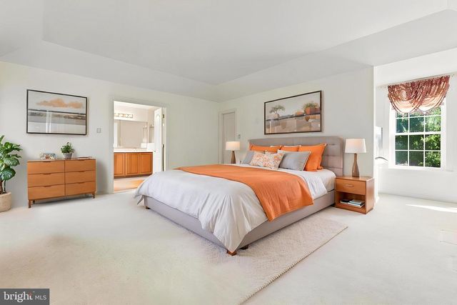 2608 LLOYD LN, Eagleville, PA 19403