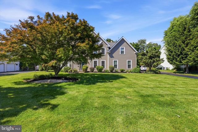 2608 LLOYD LN, Eagleville, PA 19403