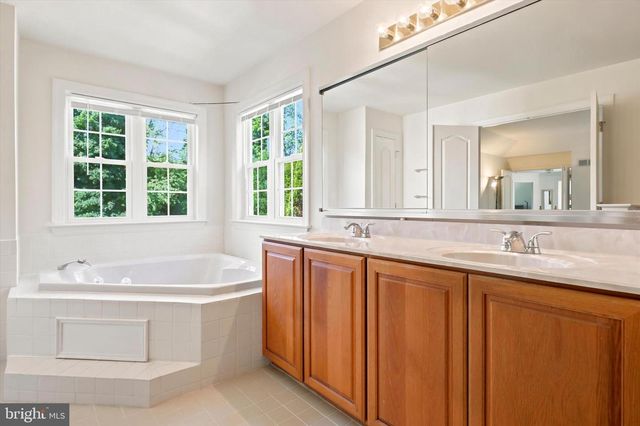 2608 LLOYD LN, Eagleville, PA 19403