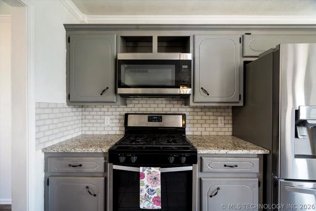 12139 N 121 East Avenue, Owasso, OK 74021