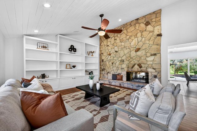 5990 Wilhoff Ln, Granite Bay, CA 95746