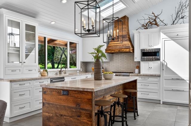 5990 Wilhoff Ln, Granite Bay, CA 95746