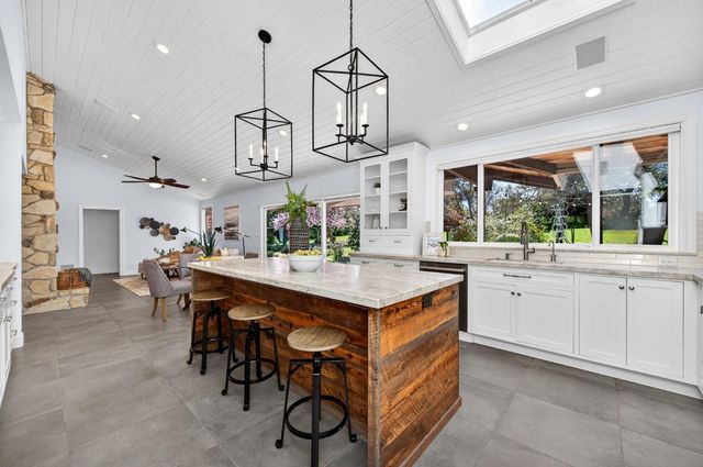 5990 Wilhoff Ln, Granite Bay, CA 95746