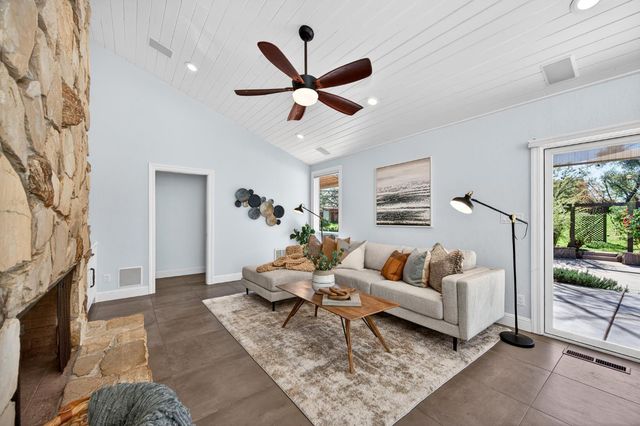 5990 Wilhoff Ln, Granite Bay, CA 95746