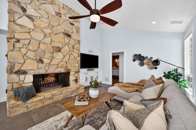 5990 Wilhoff Ln, Granite Bay, CA 95746