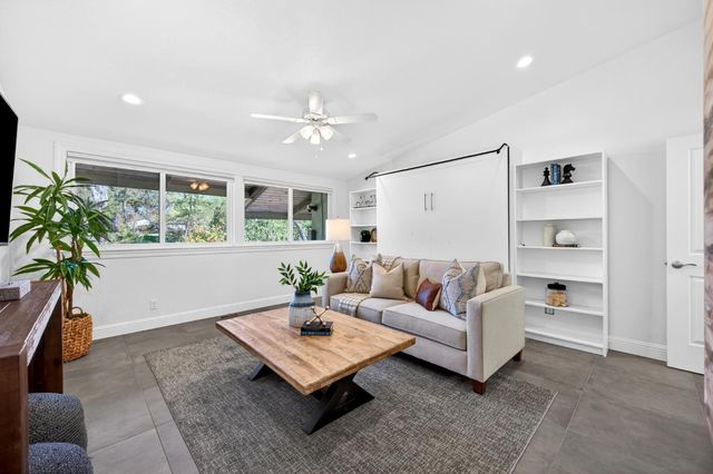 5990 Wilhoff Ln, Granite Bay, CA 95746