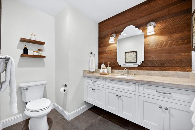 5990 Wilhoff Ln, Granite Bay, CA 95746