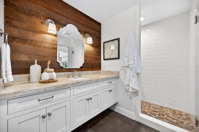 5990 Wilhoff Ln, Granite Bay, CA 95746