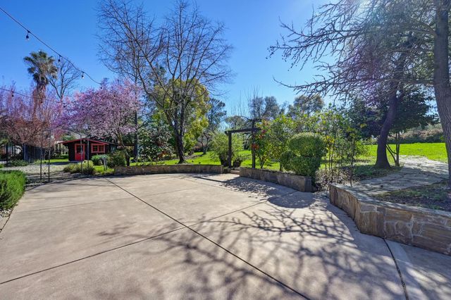 5990 Wilhoff Ln, Granite Bay, CA 95746