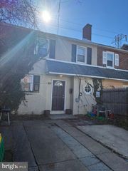 37 S CANNON DR, Wilmington, DE 19809