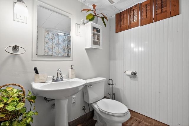 707 Coolidge Place, Rockford, IL 61107