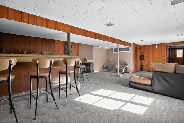 707 Coolidge Place, Rockford, IL 61107