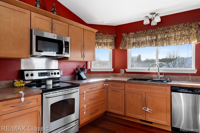 7165 Amanda Drive, Van Buren, MI 48111