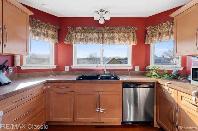 7165 Amanda Drive, Van Buren, MI 48111