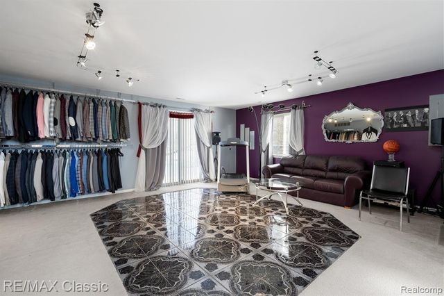 7165 Amanda Drive, Van Buren, MI 48111