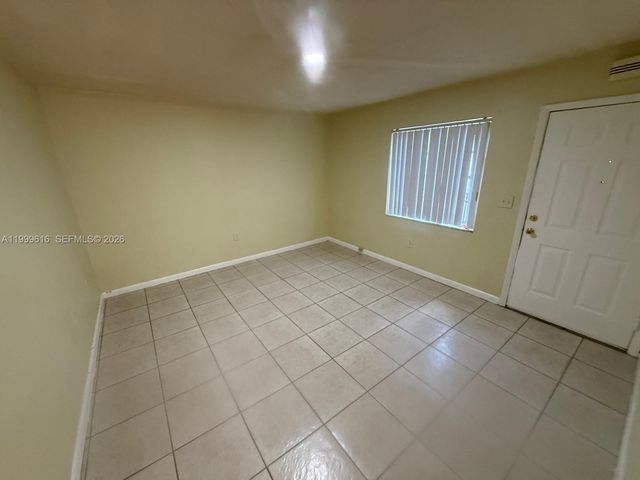 1225 W 30th St 26, Hialeah, FL 33012