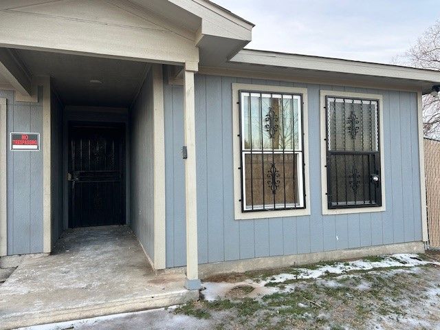 1208 E Daggett Avenue, Fort Worth, TX 76104