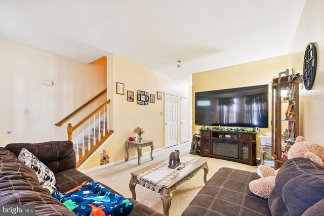 333 N WILLOW ST, Trenton, NJ 08618