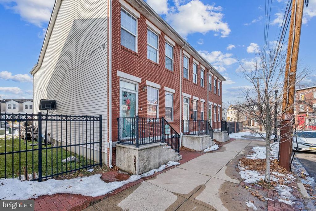 333 N WILLOW ST, Trenton, NJ 08618