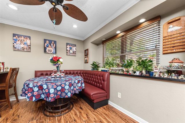 132 Cherry Tree Lane, Friendswood, TX 77546
