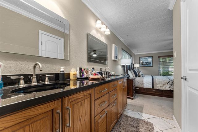 132 Cherry Tree Lane, Friendswood, TX 77546
