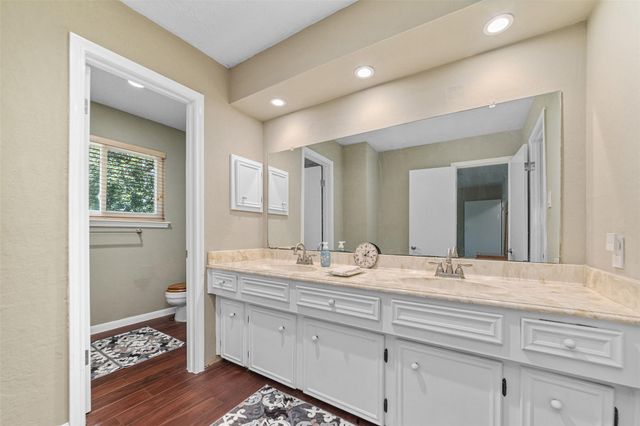 132 Cherry Tree Lane, Friendswood, TX 77546