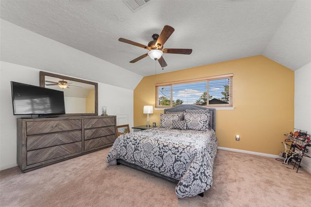 132 Cherry Tree Lane, Friendswood, TX 77546
