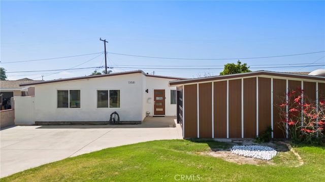 13581 Yosemite Drive, Westminster, CA 92683