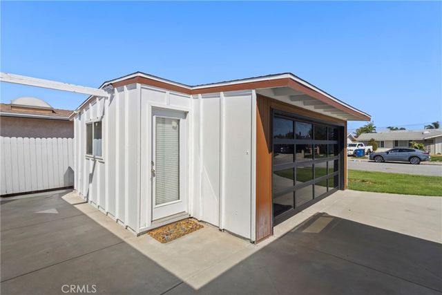 13581 Yosemite Drive, Westminster, CA 92683