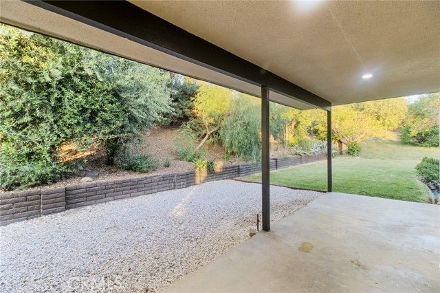 6671 Fairway, Highland, CA 92346
