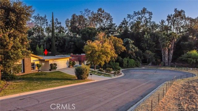 6671 Fairway, Highland, CA 92346