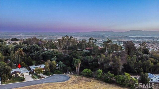 6671 Fairway, Highland, CA 92346