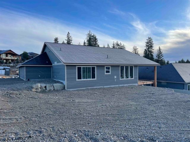 74 E Center Ln, Spokane, WA 99208