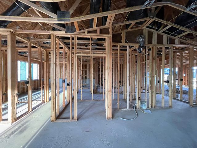74 E Center Ln, Spokane, WA 99208