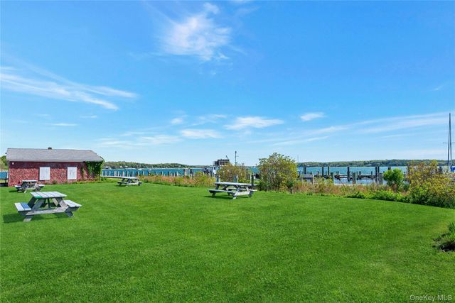 4415 Camp Mineola Road, Mattituck, NY 11952