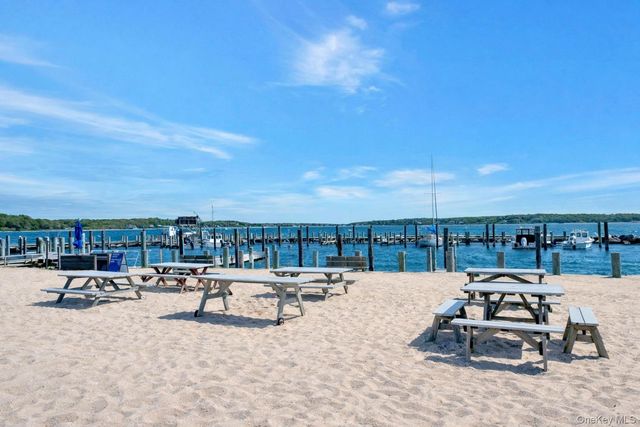 4415 Camp Mineola Road, Mattituck, NY 11952