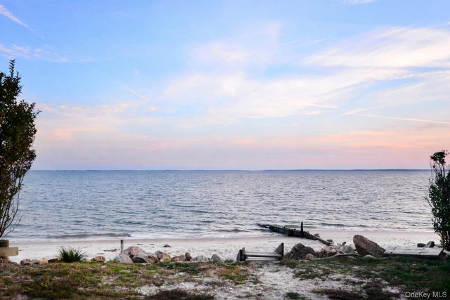 4415 Camp Mineola Road, Mattituck, NY 11952