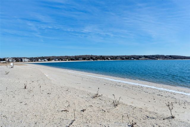 4415 Camp Mineola Road, Mattituck, NY 11952