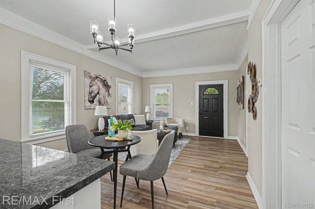 14842 Collinson Avenue, Eastpointe, MI 48021