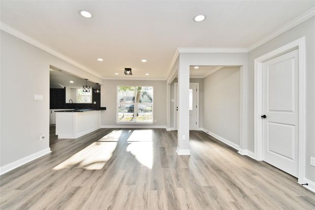 2035 Round Spring Drive, Houston, TX 77339