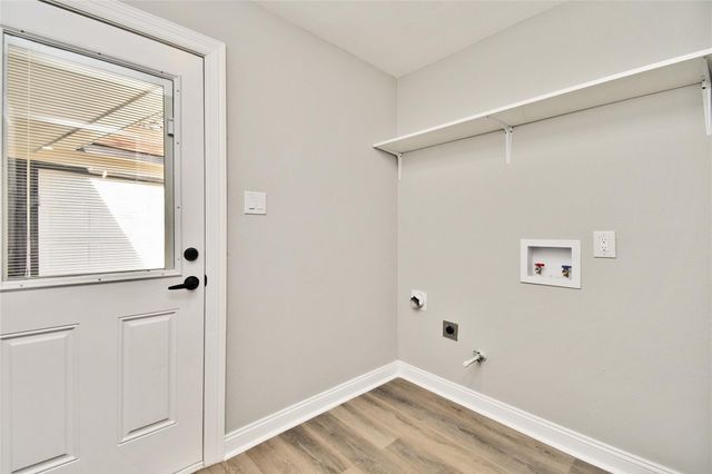 2035 Round Spring Drive, Houston, TX 77339