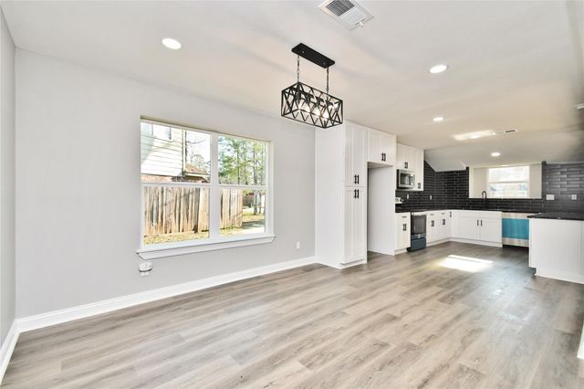 2035 Round Spring Drive, Houston, TX 77339