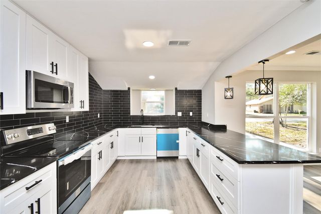 2035 Round Spring Drive, Houston, TX 77339