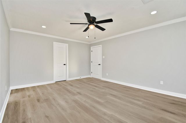 2035 Round Spring Drive, Houston, TX 77339