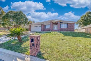 4811 La Casa Cir, Pace, FL 32571
