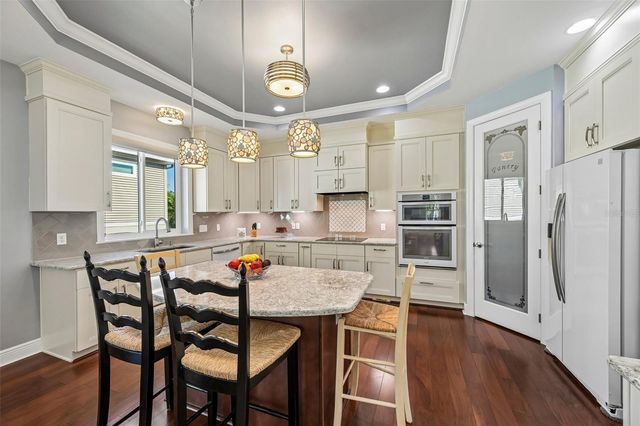 8174 17TH AVENUE W, Bradenton, FL 34209